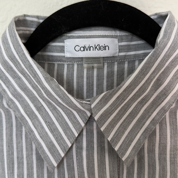 Calvin Klein striped button up dress- with pockets ! - Picture 3 of 5